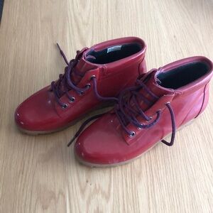 Lands’ End rubber rain boots women’s 8 Red Lace up
